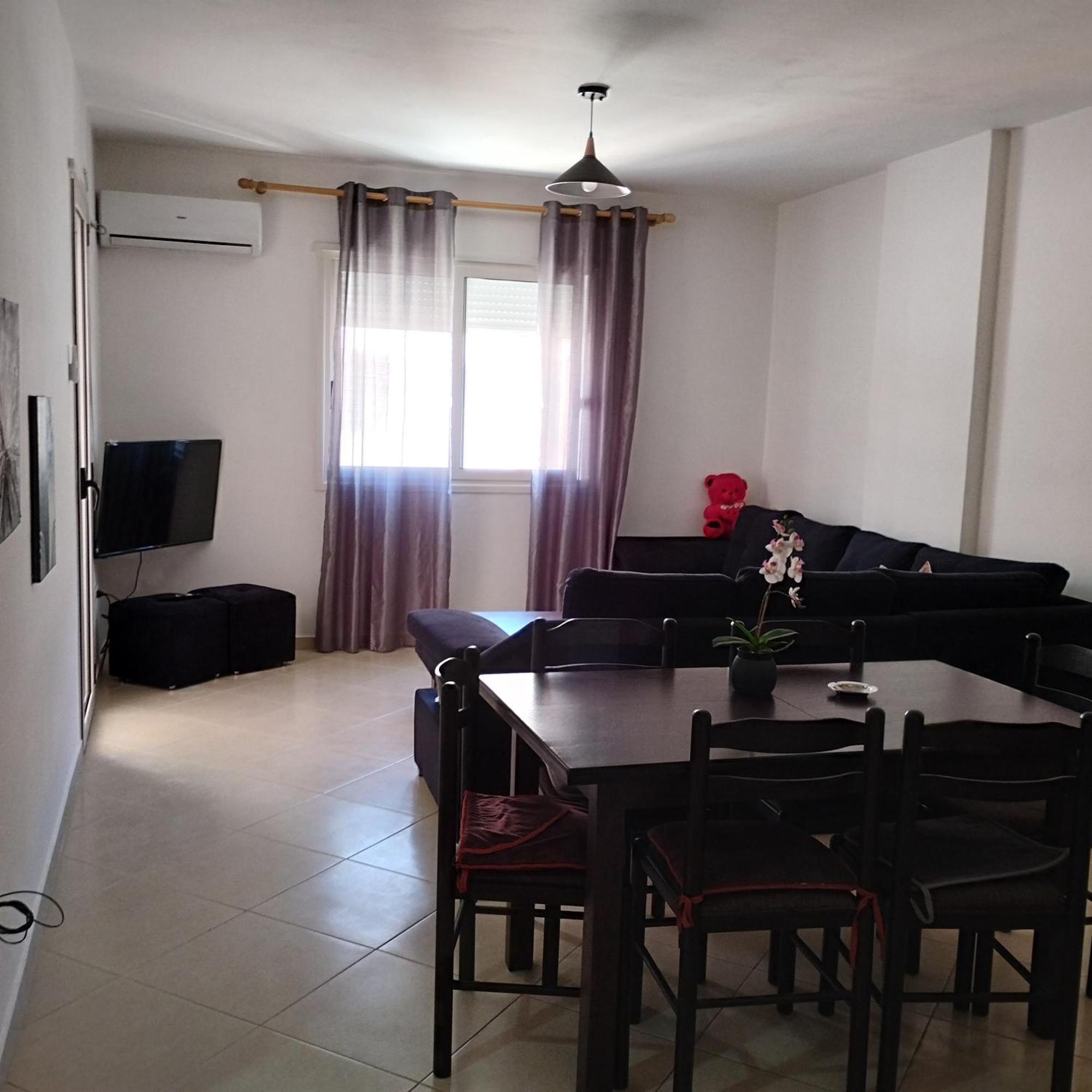 Hergi Apartament Vlorë Eksteriør billede